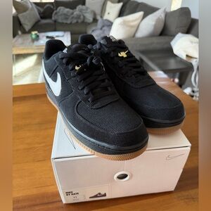 Nike Air Force One Black/White/Gum Brand New